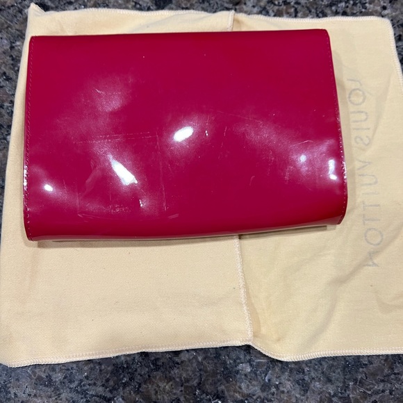 SALE❤️❤️❤️Louis Vuitton Clutch PO Louise Magenta - Picture 5 of 7